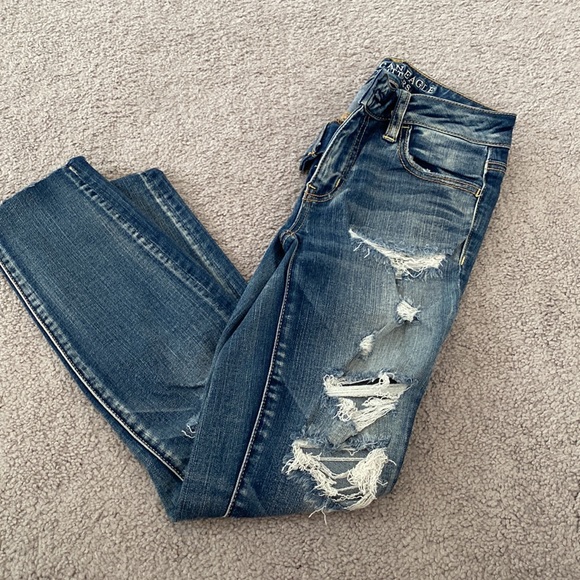 American Eagle destroyed capris - Picture 2 of 3